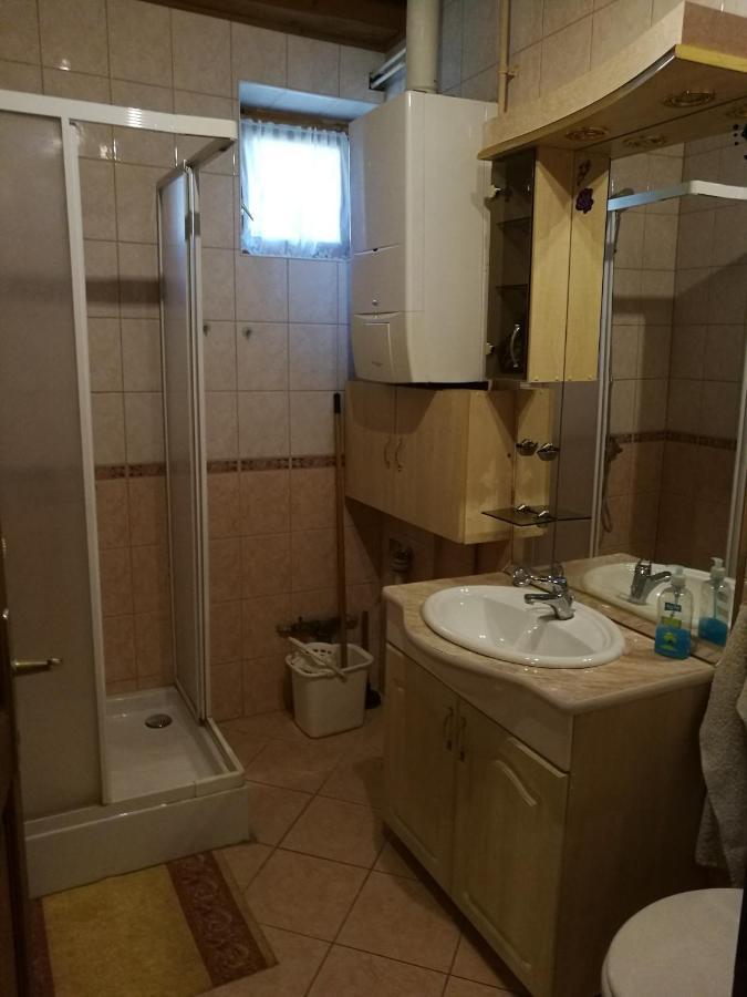 Gergely Vendeghaz Apartment Zirc Ngoại thất bức ảnh