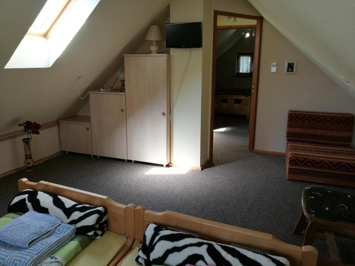 Gergely Vendeghaz Apartment Zirc Ngoại thất bức ảnh
